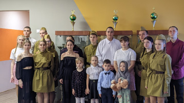 "Мы о войне стихами говорим..." (подготовительная группа "Теремок") "Мы о войне стихами говорим..." (подготовительная группа "Теремок").